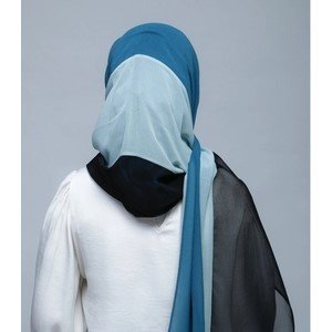 Hijab Tricolor